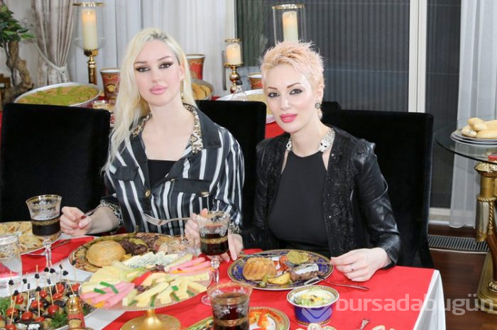 Kediciklerin iftar sofrası akılalmaz! Tülay Kumaşçı paylaştı