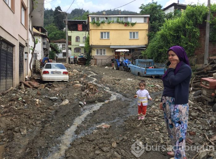 Bursa selin yaralarını sarıyor...