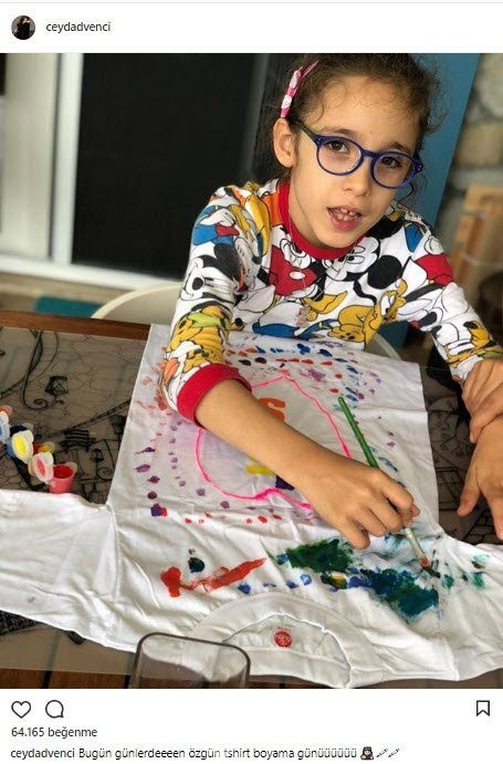 Ünlü isimlerin Instagram paylaşımları
