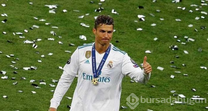 İşte dünyanın en çok kazanan futbolcuları
