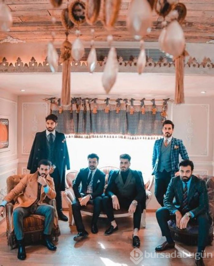 Giyimleriyle sosyal medyayı şaşırtıyorlar... Hipster Kürtler şimdi paraya para demiyor