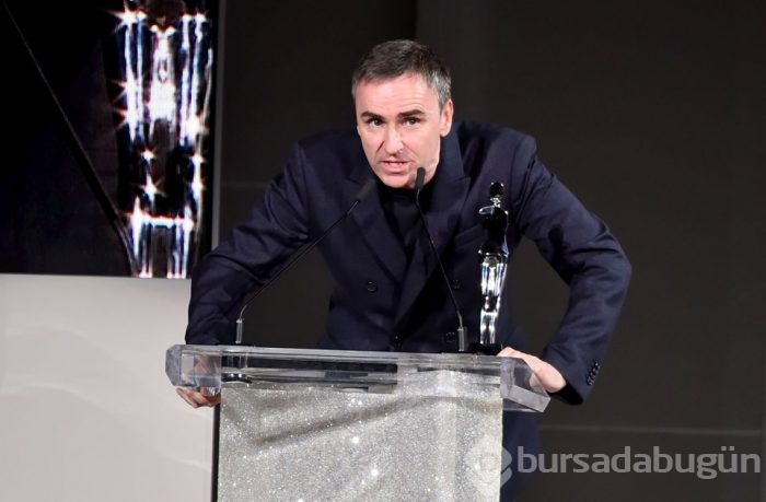 Kim Kardashian En Etkileyici İsim seçildi (2018 CFDA Moda Ödülleri)