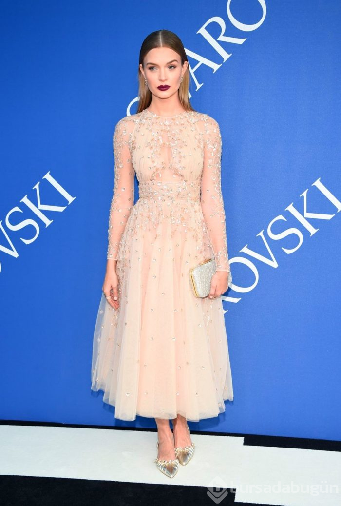 Kim Kardashian En Etkileyici İsim seçildi (2018 CFDA Moda Ödülleri)