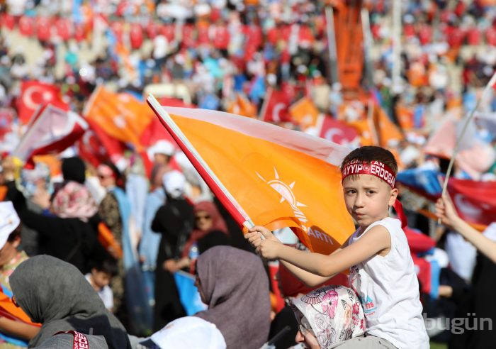 Cumhurbaşkanı Recep Tayyip Erdoğan Bursa mitinginde vatandaşlara seslendi	