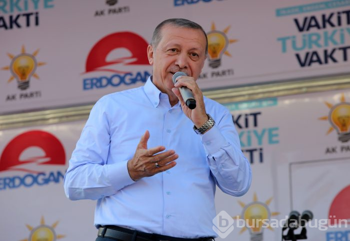 Cumhurbaşkanı Recep Tayyip Erdoğan Bursa mitinginde vatandaşlara seslendi	
