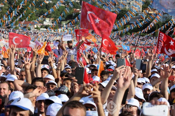 Cumhurbaşkanı Recep Tayyip Erdoğan Bursa mitinginde vatandaşlara seslendi	