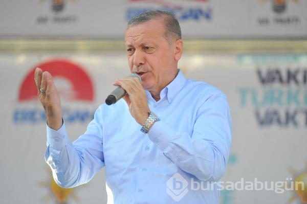 Cumhurbaşkanı Recep Tayyip Erdoğan Bursa mitinginde vatandaşlara seslendi	