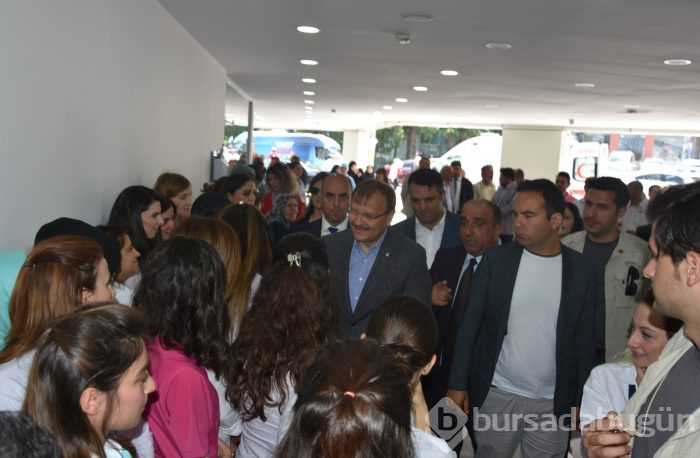 Başbakan Yardımcısı Çavuşoğlu'ndan Bursa Özel Esentepe Hastanesi'ne ziyaret