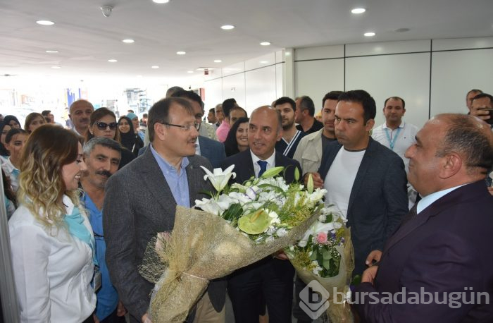 Başbakan Yardımcısı Çavuşoğlu'ndan Bursa Özel Esentepe Hastanesi'ne ziyaret