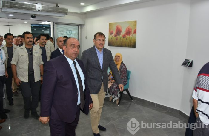 Başbakan Yardımcısı Çavuşoğlu'ndan Bursa Özel Esentepe Hastanesi'ne ziyaret