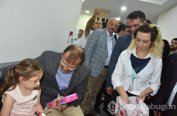 Başbakan Yardımcısı Çavuşoğlu'ndan Bursa Özel Esentepe Hastanesi'ne ziyaret