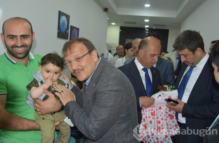 Başbakan Yardımcısı Çavuşoğlu'ndan Bursa Özel Esentepe Hastanesi'ne ziyaret
