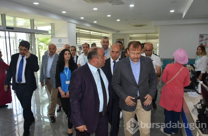 Başbakan Yardımcısı Çavuşoğlu'ndan Bursa Özel Esentepe Hastanesi'ne ziyaret