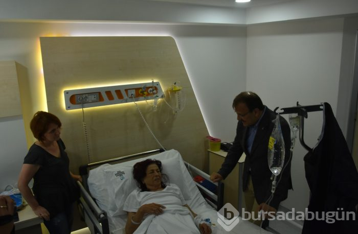 Başbakan Yardımcısı Çavuşoğlu'ndan Bursa Özel Esentepe Hastanesi'ne ziyaret