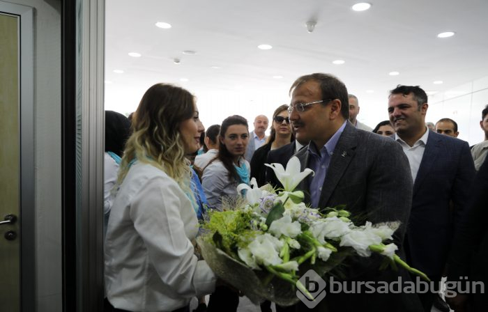 Başbakan Yardımcısı Çavuşoğlu'ndan Bursa Özel Esentepe Hastanesi'ne ziyaret