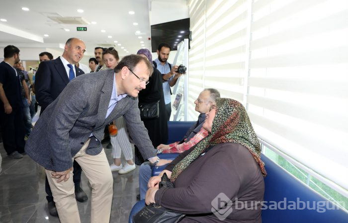 Başbakan Yardımcısı Çavuşoğlu'ndan Bursa Özel Esentepe Hastanesi'ne ziyaret