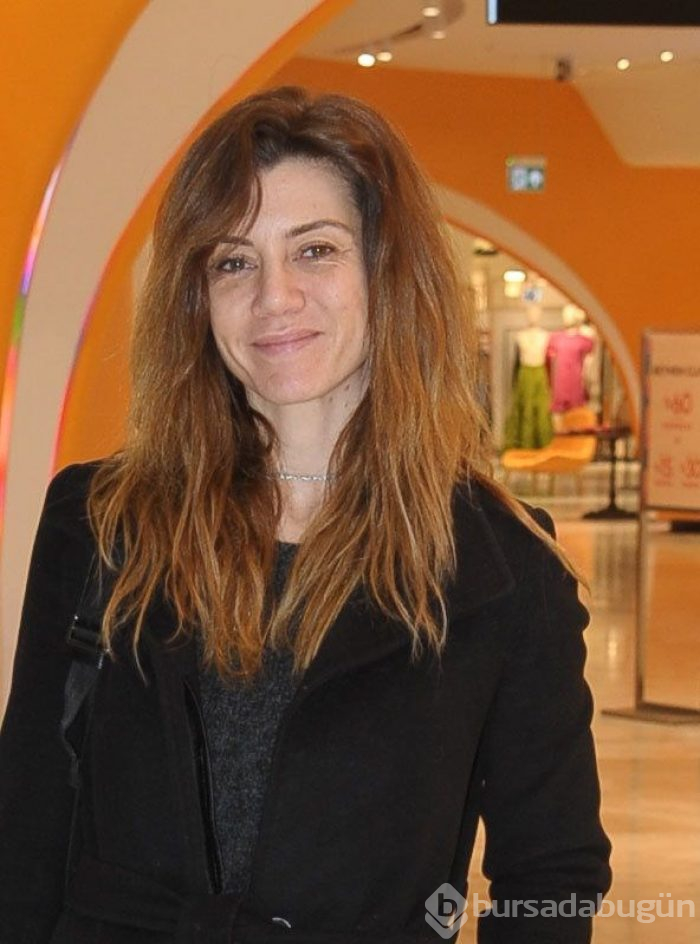 Ünlü isimlerin makyajsız halleri
