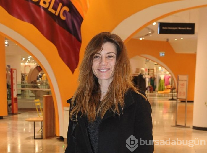 Ünlü isimlerin makyajsız halleri