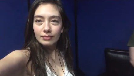 Ünlü isimlerin makyajsız halleri