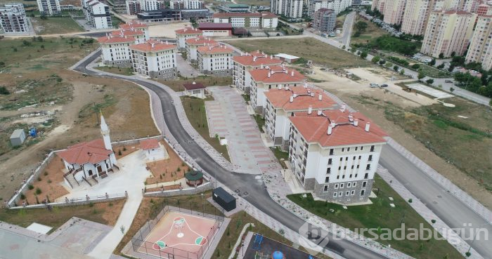 Bursa'da TOKİ'nin emekliler için yaptığı konutlar görücüye çıktı 