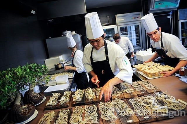 Dünyanın en iyi 100 restoranı açıklandı, aralarında Türkiye de var
