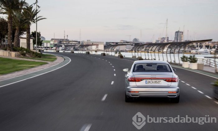 Bu yılın en lüks otomobili: Yeni Audi A8