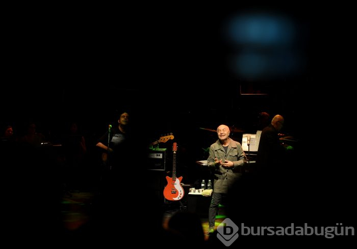 Bursa'da festival coşkusu MFÖ ile başladı
