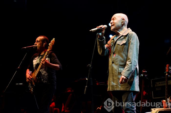 Bursa'da festival coşkusu MFÖ ile başladı
