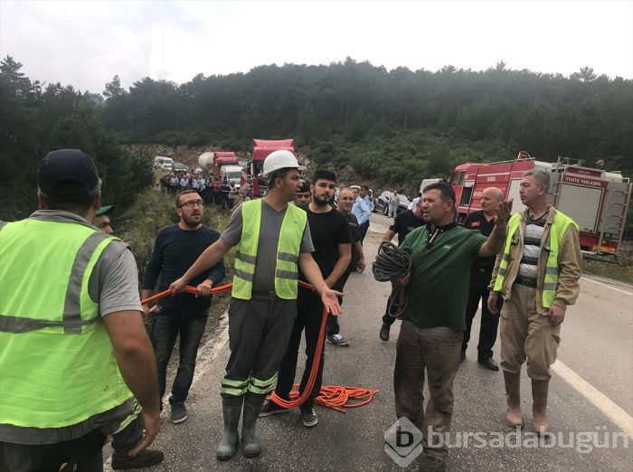 Bursa'da otobüs devrildi: Ölü ve yaralılar var