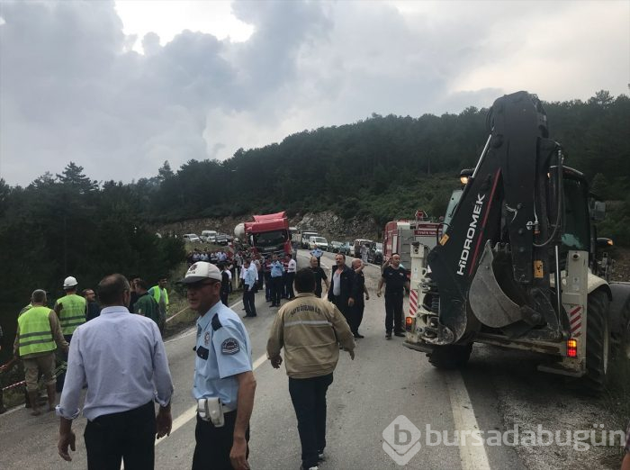 Bursa'da otobüs devrildi: Ölü ve yaralılar var
