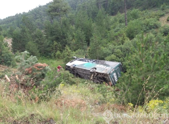 Bursa'da otobüs devrildi: Ölü ve yaralılar var