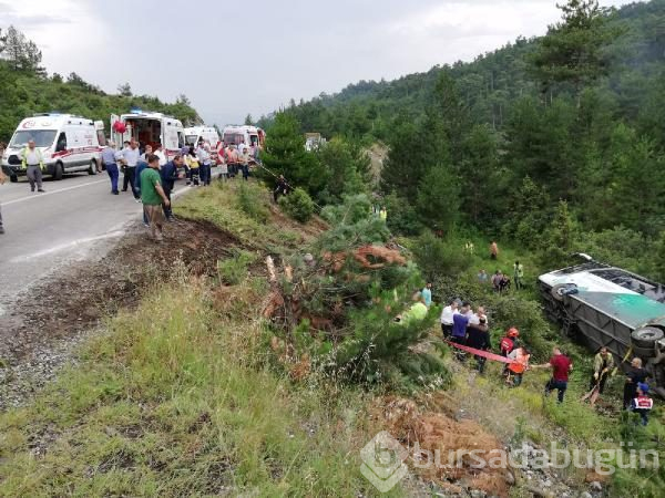 Bursa'da otobüs devrildi: Ölü ve yaralılar var