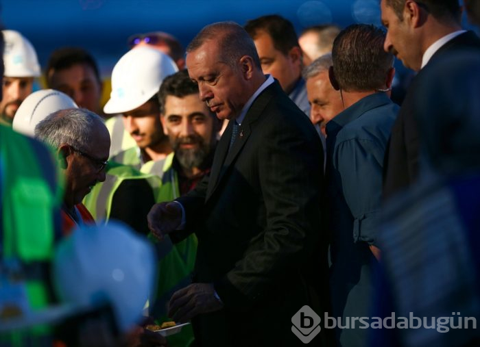 Erdoğan, İstanbul Yeni Havalimanı'na ilk inişi yaptı