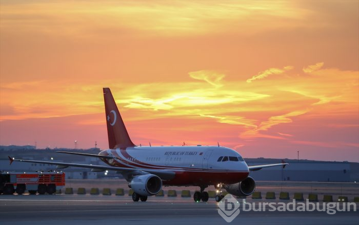 Erdoğan, İstanbul Yeni Havalimanı'na ilk inişi yaptı