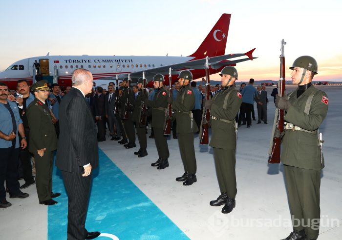 Erdoğan, İstanbul Yeni Havalimanı'na ilk inişi yaptı