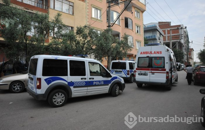 Bursa'da kocasını bıçaklayarak öldürdü!