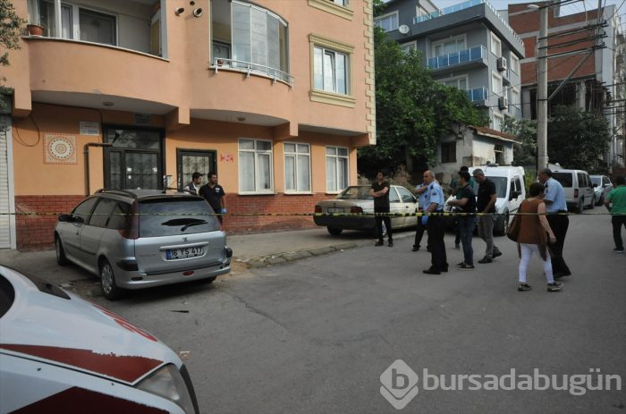 Bursa'da kocasını bıçaklayarak öldürdü!
