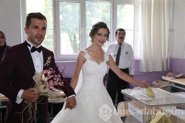 Türkiye sandık başına gitti
