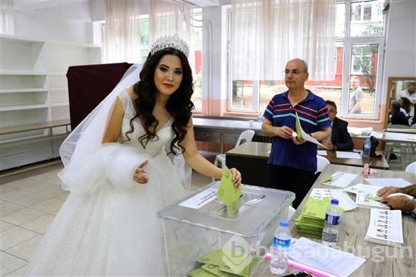 Türkiye sandık başına gitti
