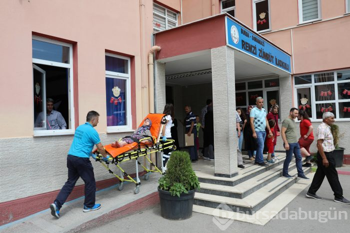 Bursa protokolü oylarını kullandı
