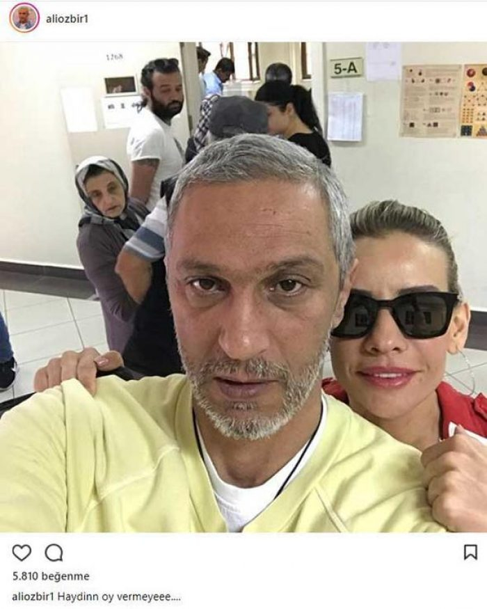 Ünlüler sandık başına gitti