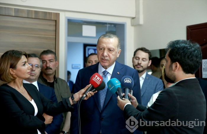 Siyasetçiler oylarını kullandı!