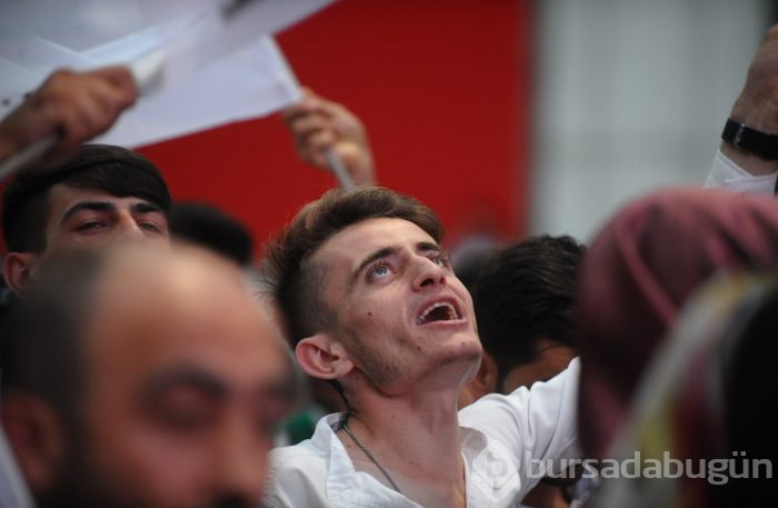 Bursa'da AK Parti'nin seçim kutlamaları başladı