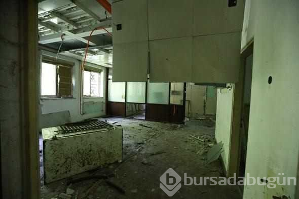 Yer altındaki gizli hava üssü böyle görüntülendi!