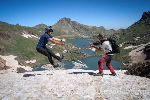 Hakkari'de Sat Buzul Gölleri'nde doğa festivali