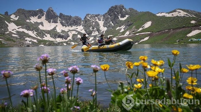 Hakkari'de Sat Buzul Gölleri'nde doğa festivali