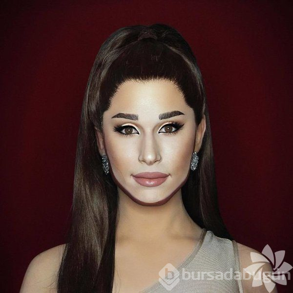 İstediği her ünlü olabiliyor!