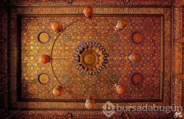 Dünyadaki İçi En Güzel Camiler ve Türbeler


