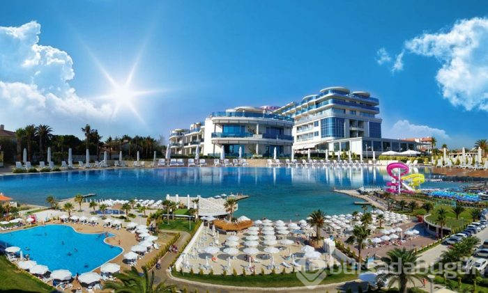 Çeşme Yarımadası'nın parlayan yıldızı Ilıca Hotel Thermal Resort 22. yılını kutluyor