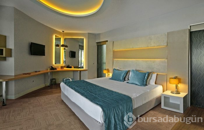 Çeşme Yarımadası'nın parlayan yıldızı Ilıca Hotel Thermal Resort 22. yılını kutluyor
